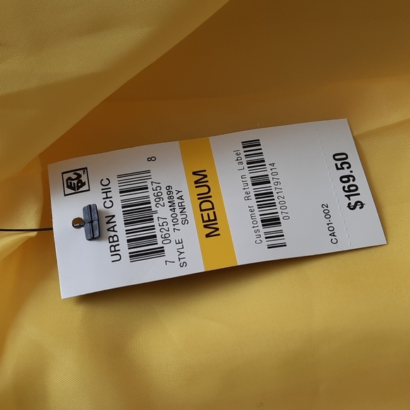 Beautiful bright yellow jacket - Picture 7 of 13